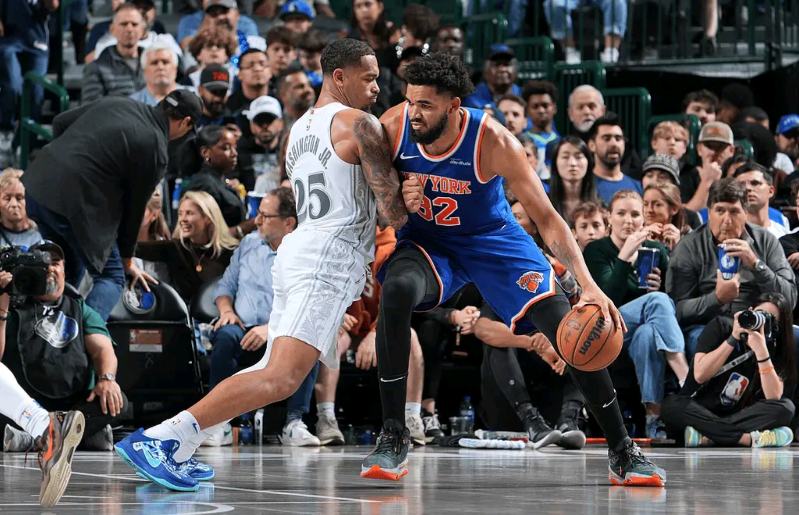 掘金横扫爵士，欧文带队取胜